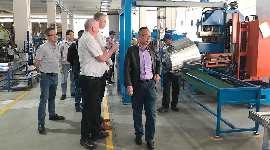 三年疫情后首訪！英國客戶Buyitdirec蒞臨金環電器視察