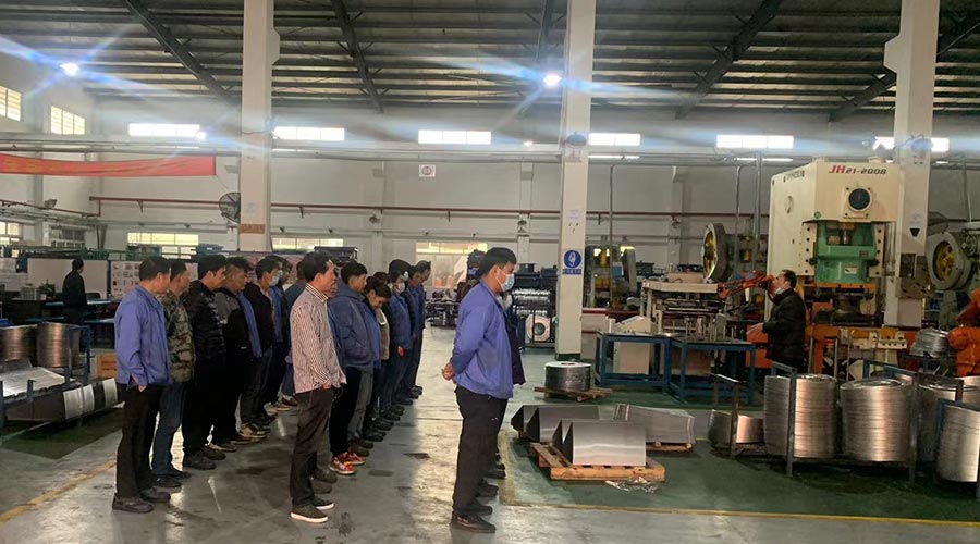 意氣奮發！金環電器沖壓車間組織人員開展例行早會